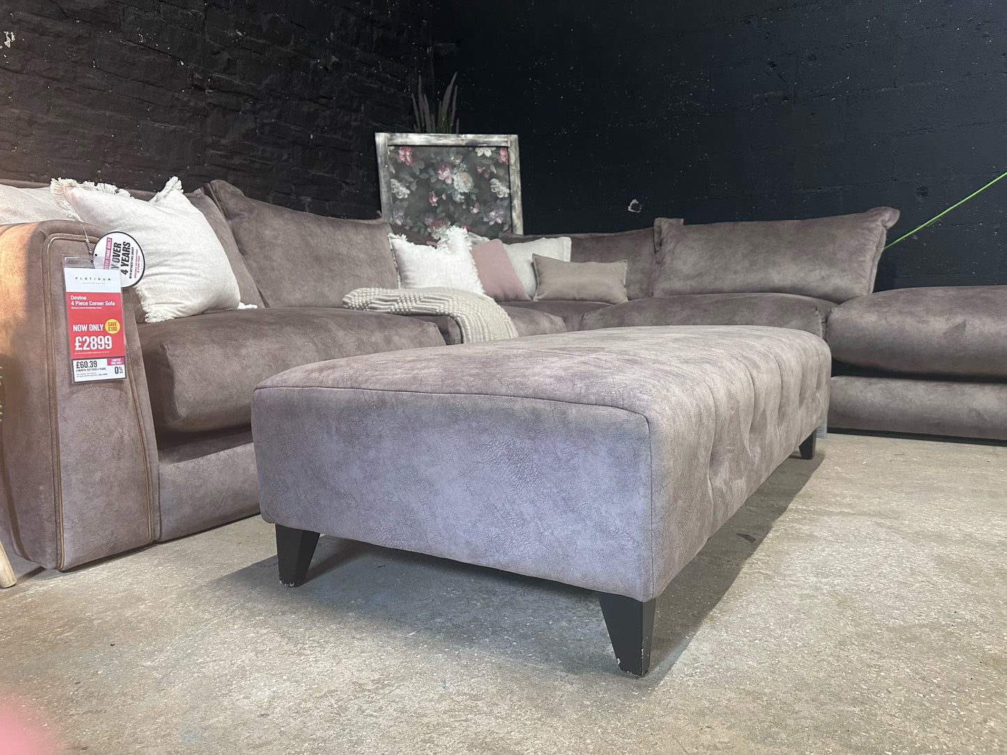 DFS Devine
Left Hand Facing Arm 4 Piece Open End Corner - NEW