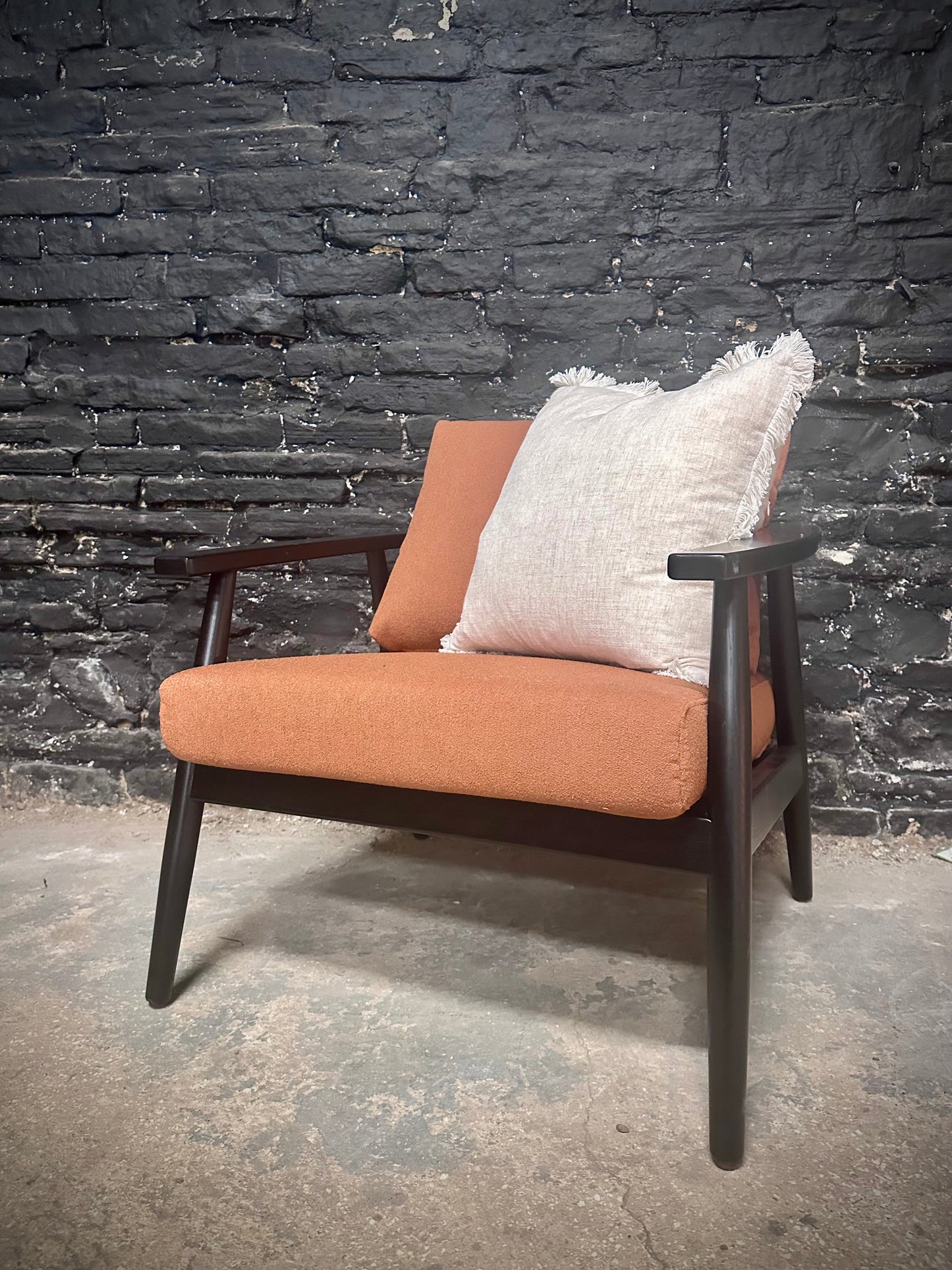 RIVET OCCASIONAL CHAIR, Cinnamon