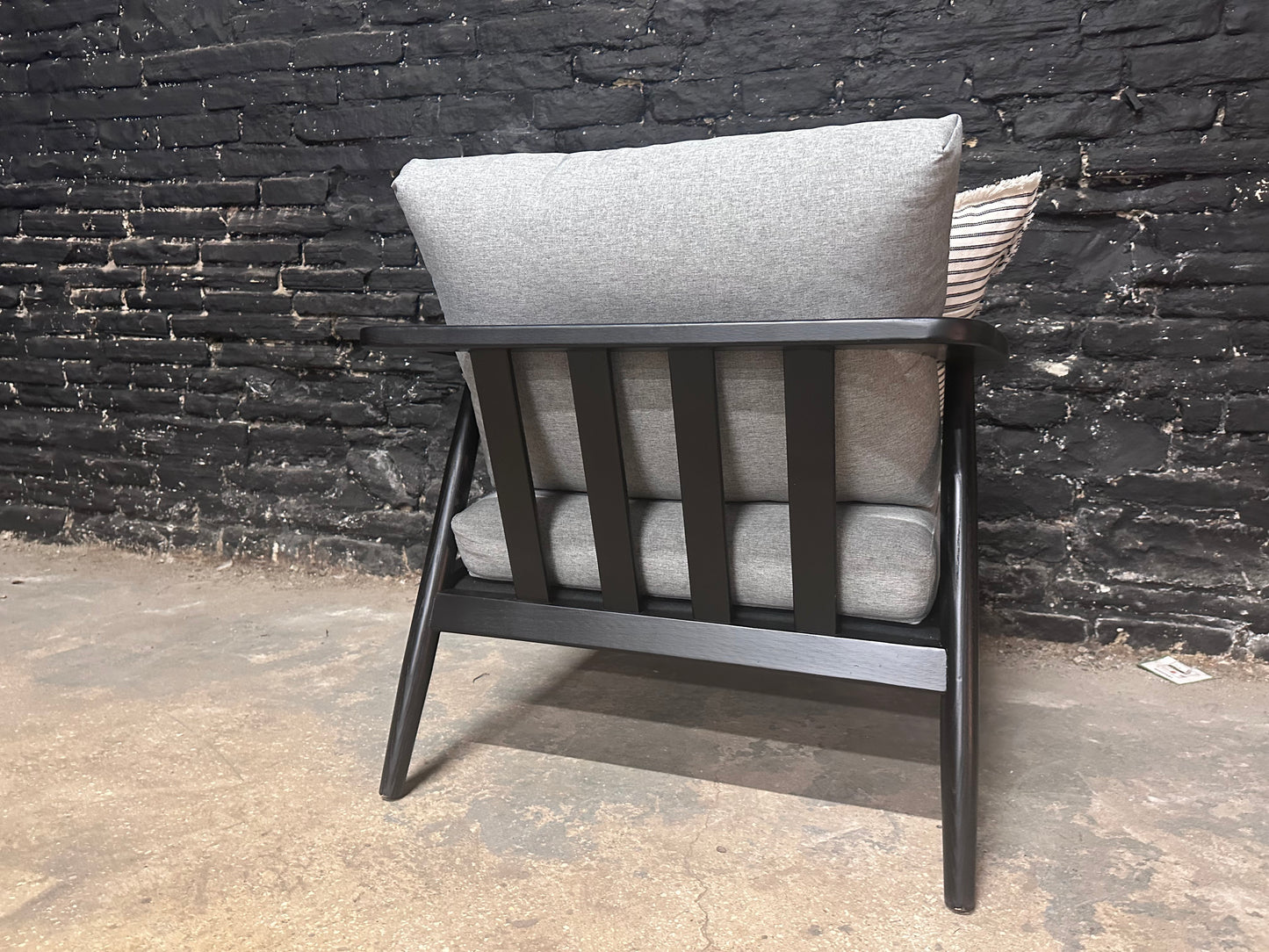 RIVET OCCASIONAL CHAIR, Grey