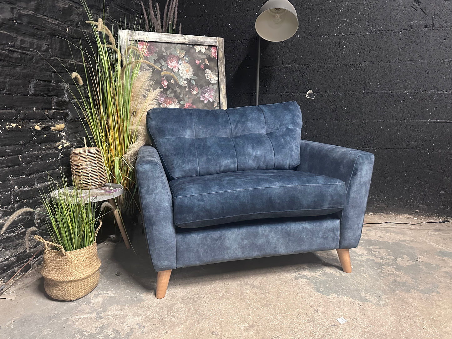 DFS New Motion Cuddler in Navy Blue