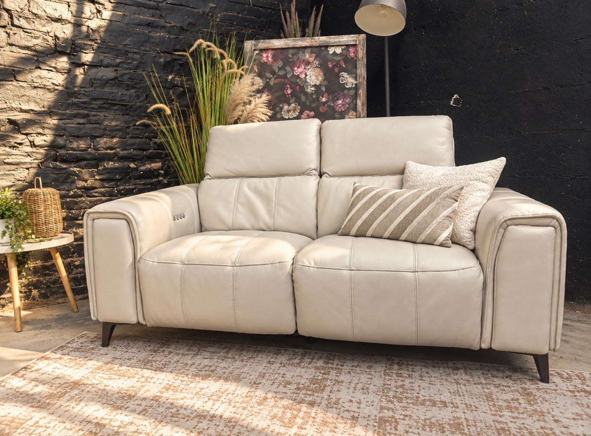 DFS 2 Seater Showcase sofa in 100% leather - Borelli Frost