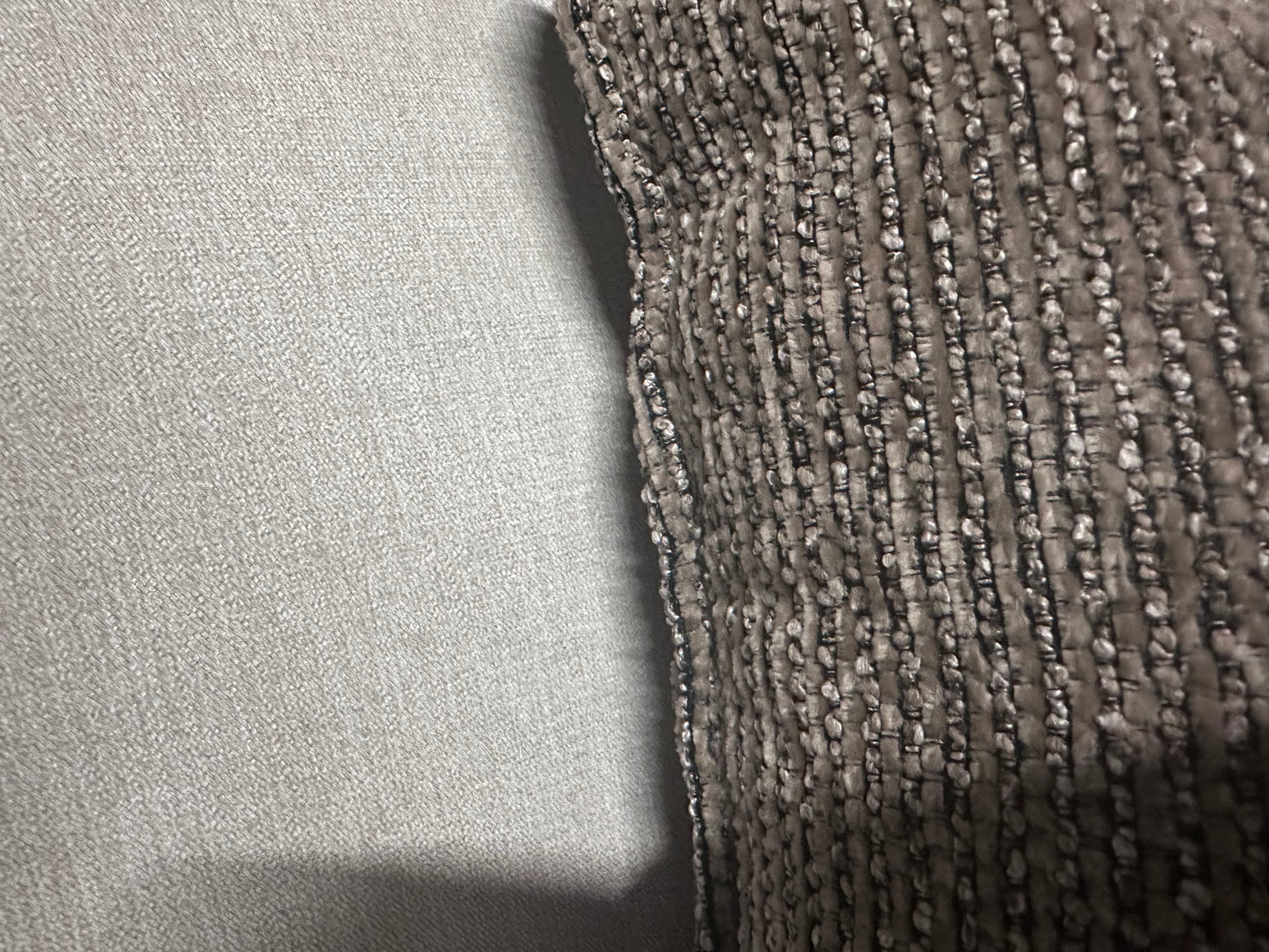 DFS Orka Love Seat