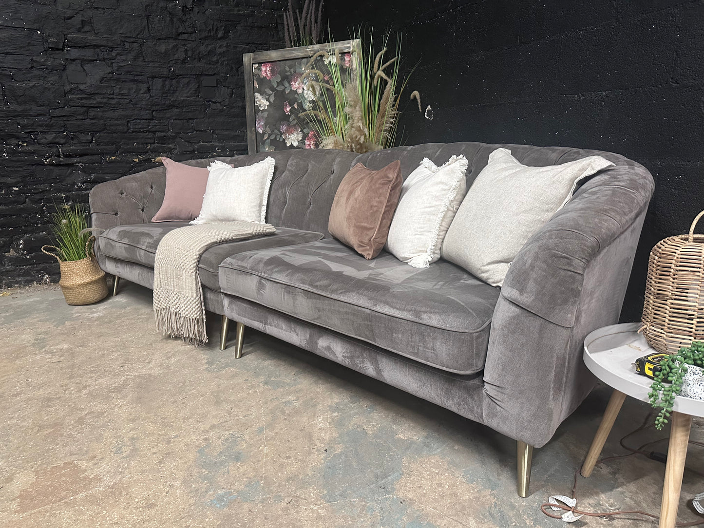 Sofology Bijou Split 4/5 Seater in Mink Velvet