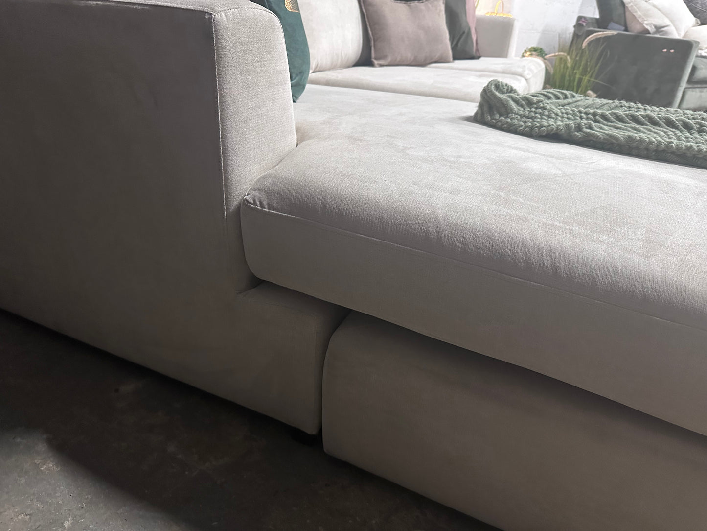 Dfs Freya 4 Seater Lounger with reversible chaise
