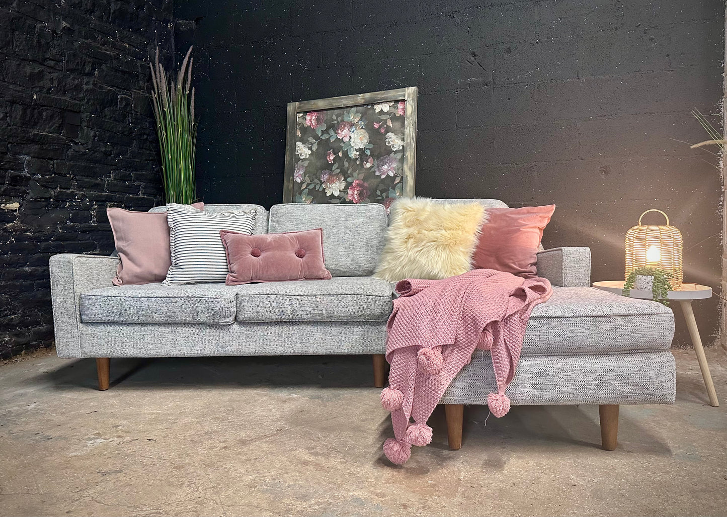 Very RHF Chaise Sofa - Grey