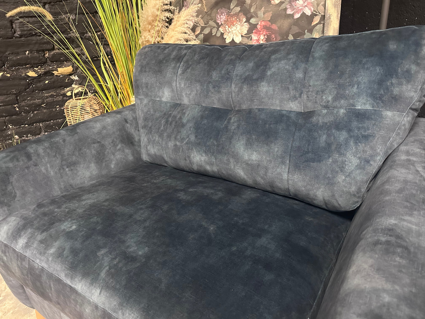 DFS New Motion Cuddler in Navy Blue