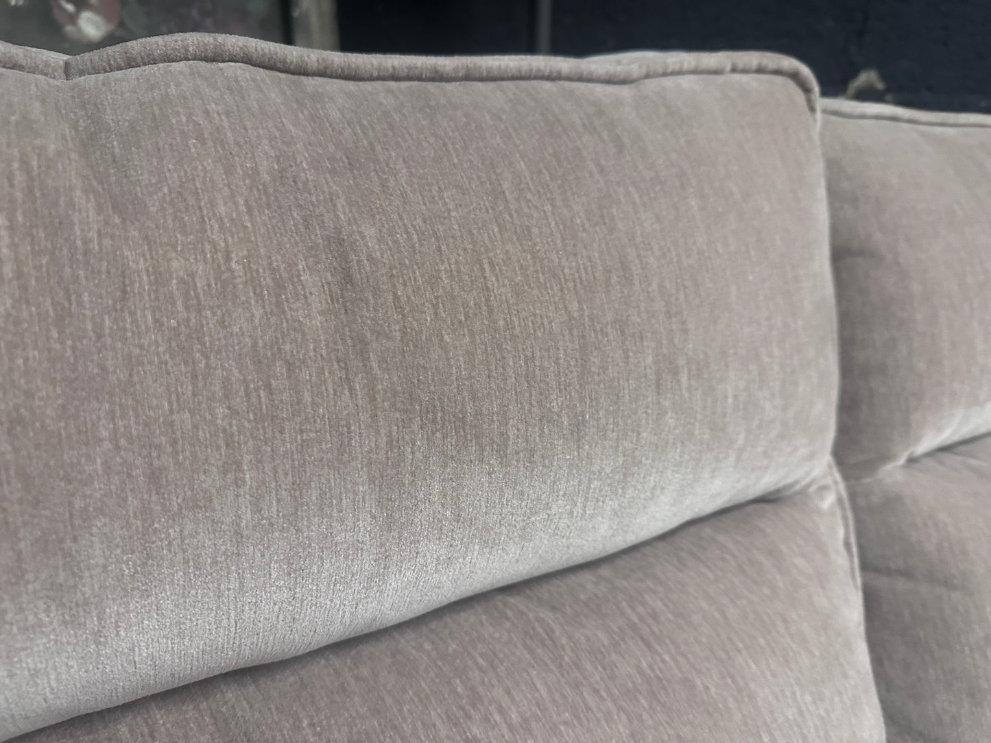 Luxury Siren Medium Alice Sofa in Vintage Velvet Ballerina