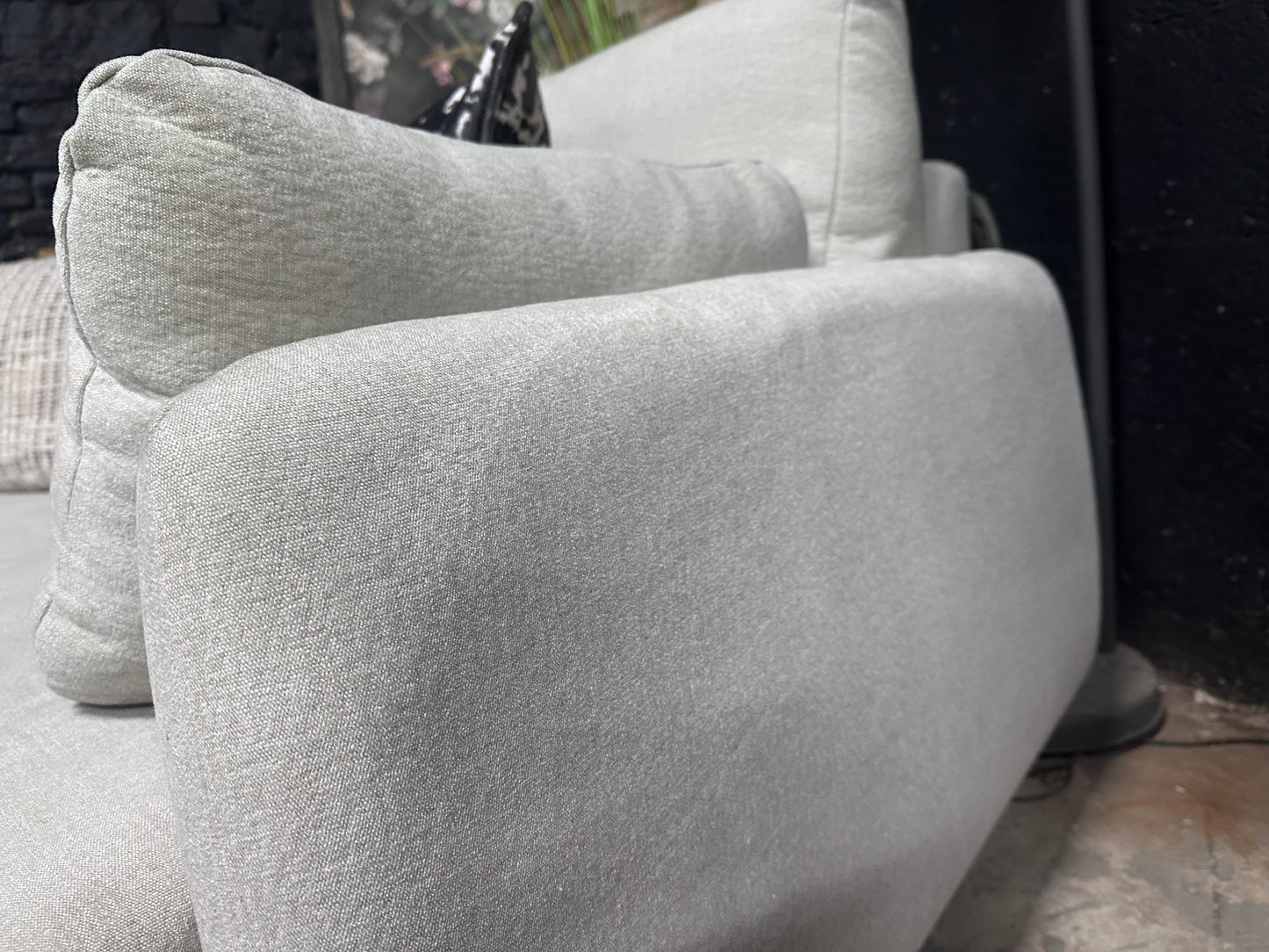 Oakwood 2.5 Seat Cream Stone Sofa