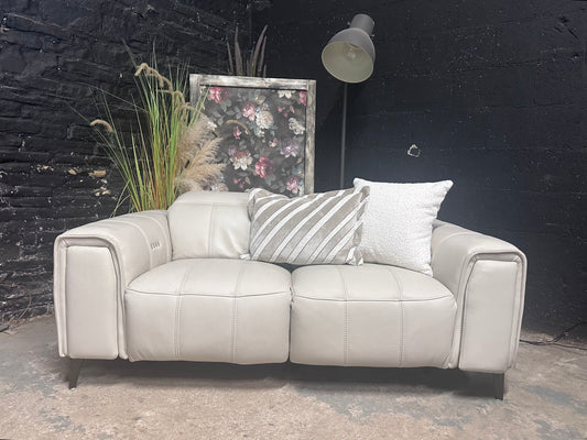 DFS 2 Seater Showcase sofa in 100% leather - Borelli Frost
