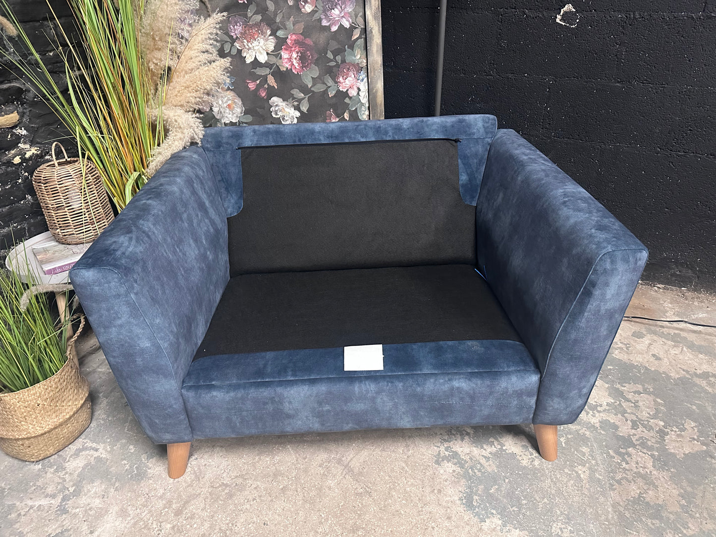 DFS New Motion Cuddler in Navy Blue