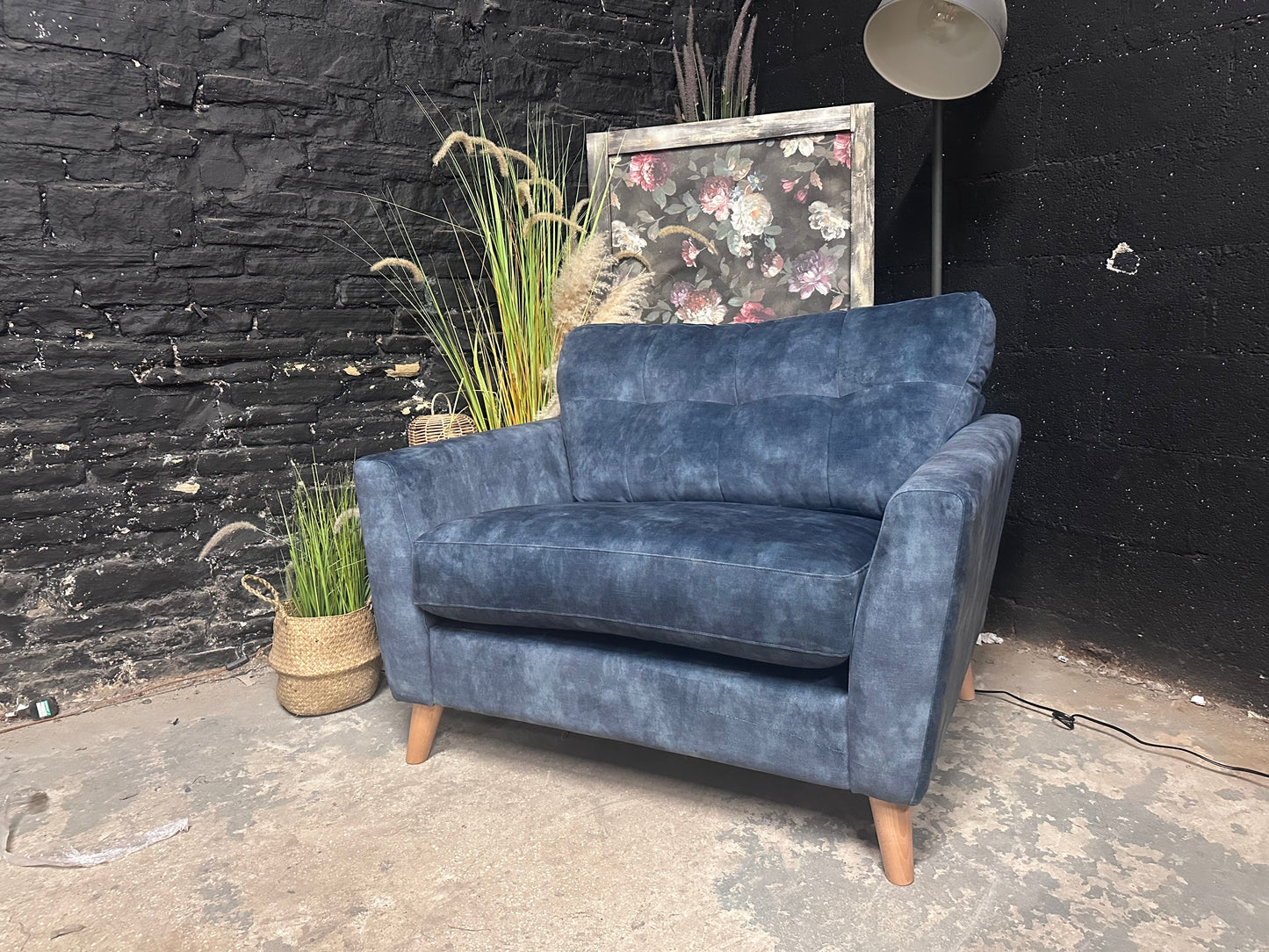 DFS New Motion Cuddler in Navy Blue
