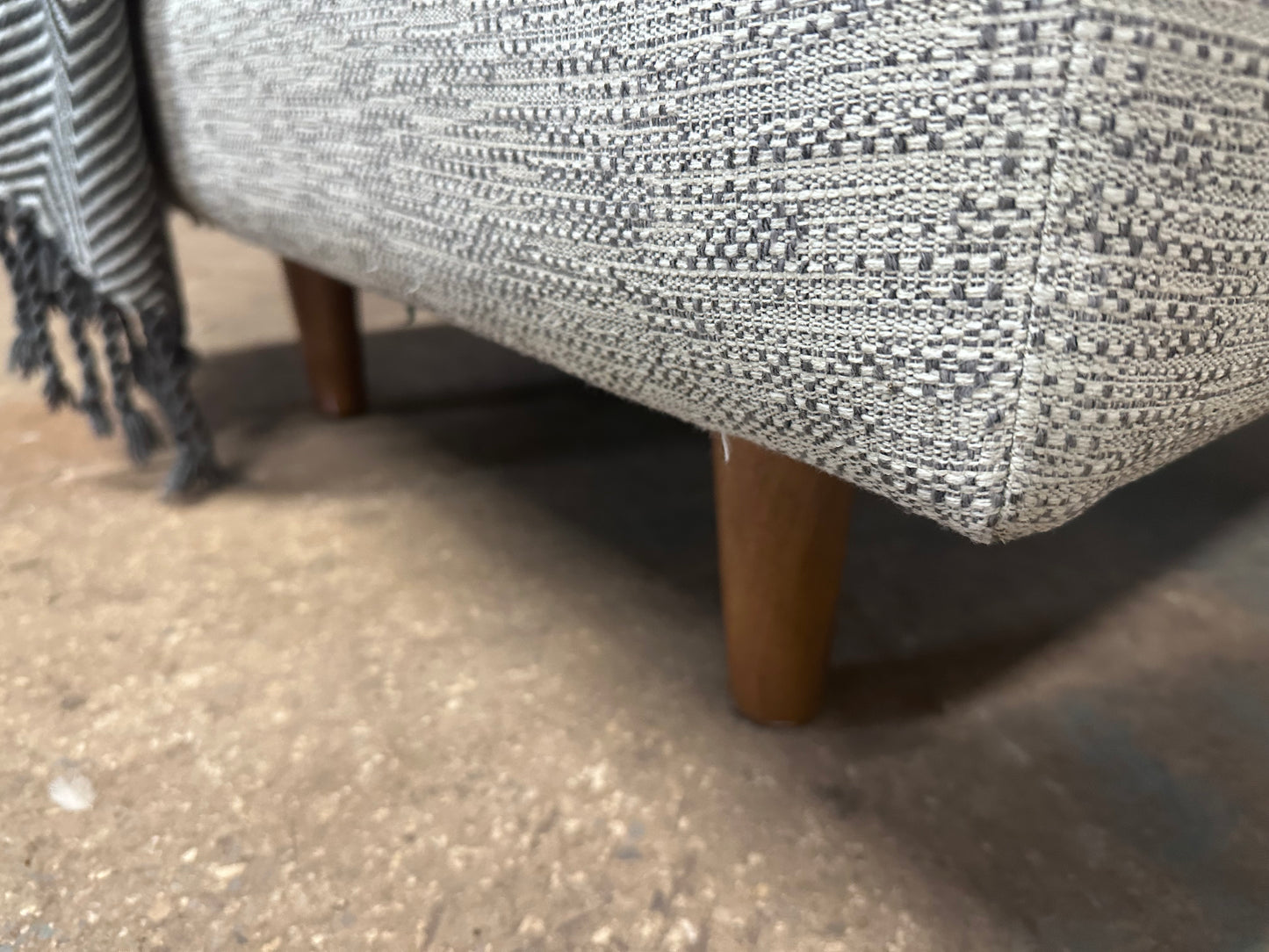 Very RHF Chaise Sofa - Grey