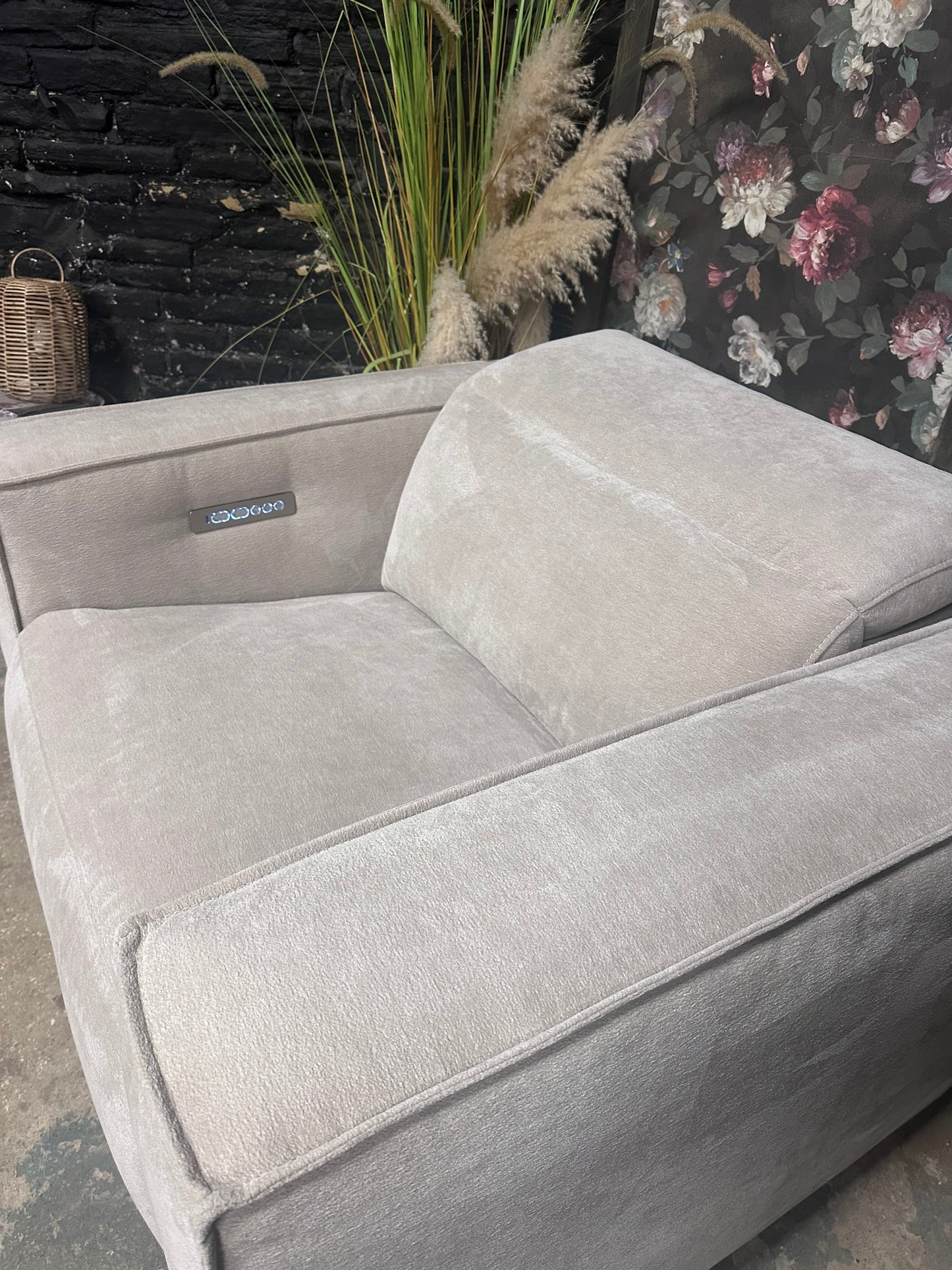 Sofology Horizon Power Recliner Love Seat