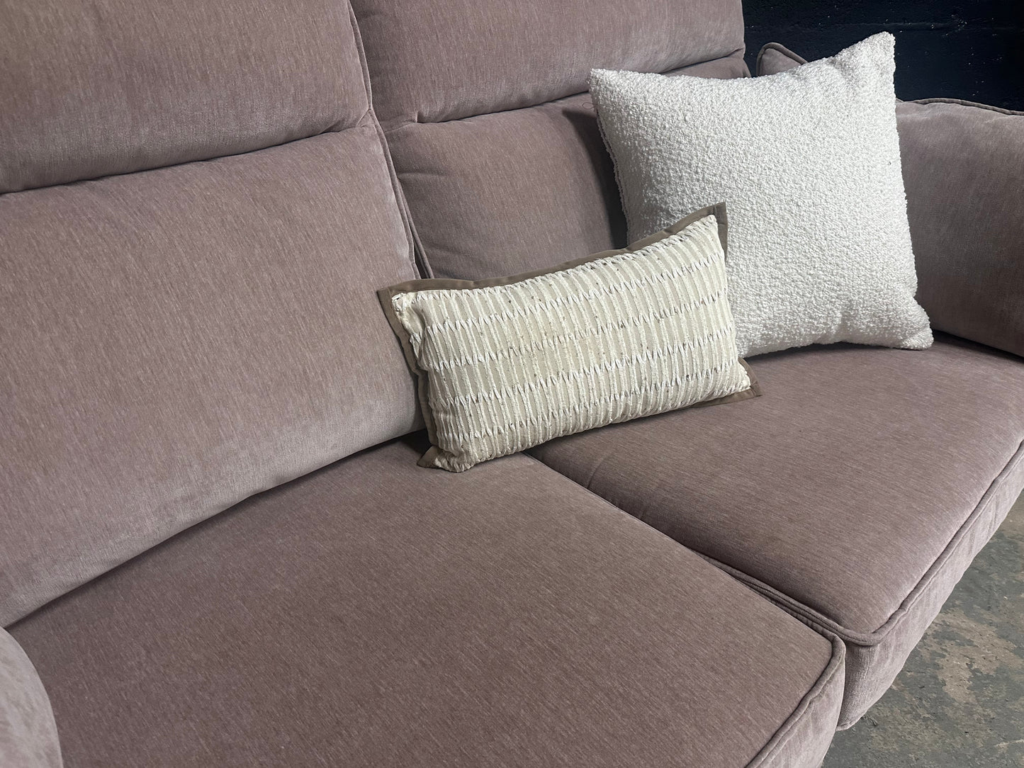 Luxury Siren Medium Alice Sofa in Vintage Velvet Ballerina