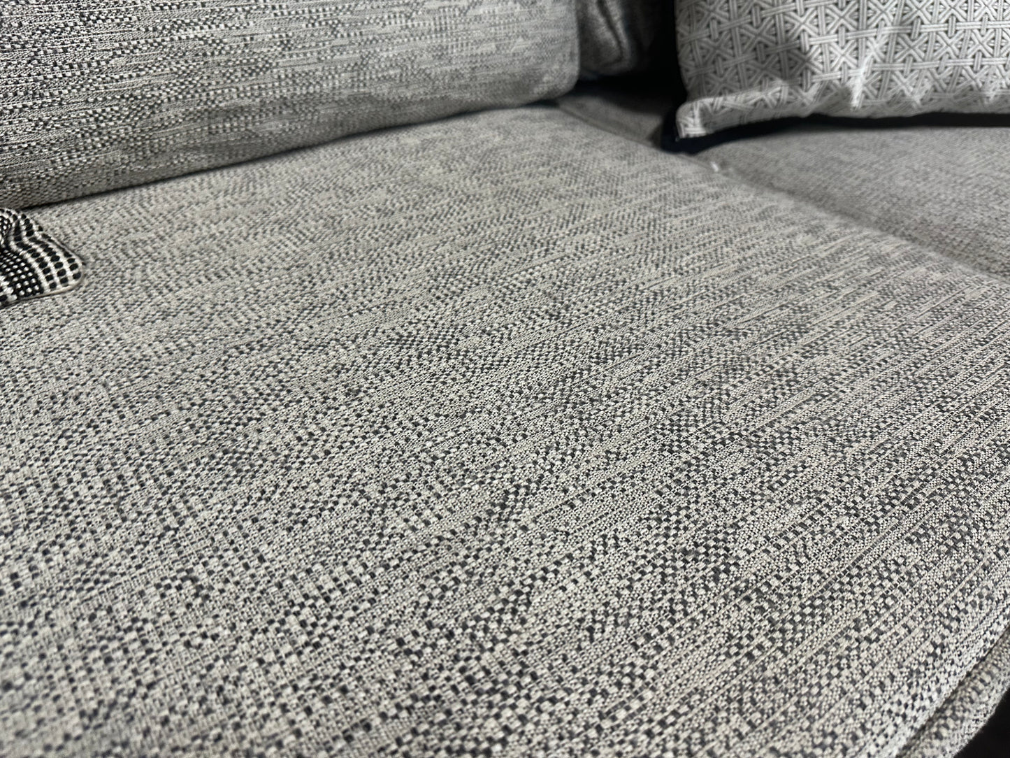 Very RHF Chaise Sofa - Grey